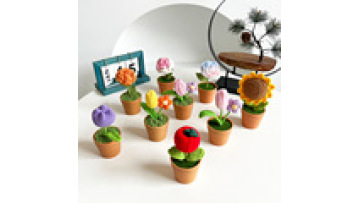 Creative Handmade Knit and Crochet Home Decor: Bedroom Flowers and Pottery1