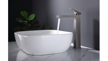 Square Spread Bathroom Faucets - DL-01045QH