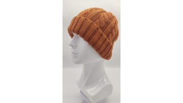 KNITTED BEANIE HAT