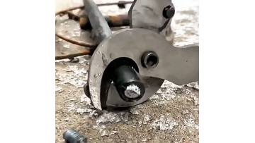 Retractable cable cutter