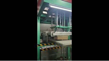 Turnover forming machine01