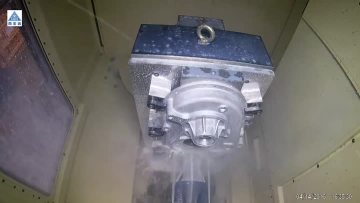 Gearbox casting machining.mp4