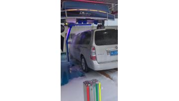 Leisuwash 370 touch free car wash machine