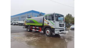 Factory Direct Dongfeng 4X2 11.67cbm High-Efficiency Dust Suppression Water Truck1