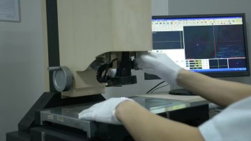Dongguan plastic injection mold maker injection mould OEM Medical Mold for Disposable Syringe plastic mold injection molding1