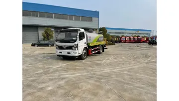 Premium Quality Dongfeng 4X2 7.62cbm Sanitation Sprinkler Vehicle1