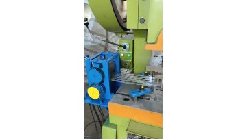 Automatic used Razor Wire Making Machine / Razor Barbed Wire Machine / Razor Wire Machine1