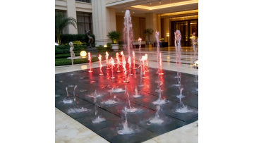 Dry fountain suitable for hotels
