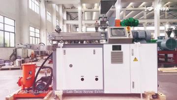 XINDA PSHJ-20 Clamshell Barrel Lab Twin Screw Extruder（短1）.mp4