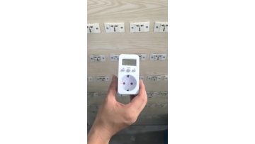 Practical operation EU Plug Digital Wattmeter LCD Energy Meter Power Consumption Electricity Socket Outlet 230V EU Plug Cost Analyzer Watt Monitor