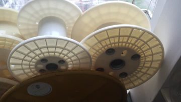 plastic cable reel