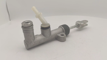 Clutch Master Cylinder OE 41600-4E000 KCC0040 For HYUNDAI KIA1