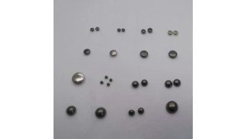 Multi-sized snap fastener for garment
