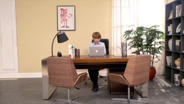 2021 Fashionable luxury wooden PU leather executive office chair for commercial Furniture1