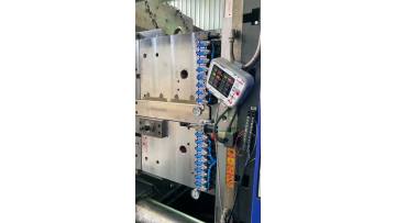 Plastic mold