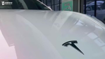 Glossy Joyous Pink Car Wrap