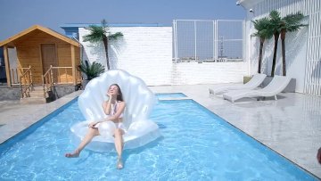 White PVC Shell Pearl Cactus Floating Bed Inflatable Floating Sofa Swimming Pool Floating Chair Floating Inflatable Bed1