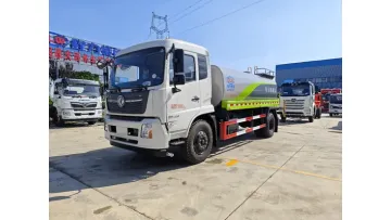 Factory Direct Dongfeng 4X2 13.61cbm City Sprinkler Truck1