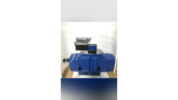 Proportional valve for mold clamping of 2700T injection molding machine