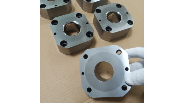 Tungsten steel stretching die