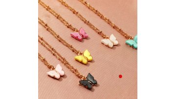 Sweet Acrylic Color Butterfly Necklace for Women Long Wild Clavicle Chain Personalized Pendant Refined Stylish Mujer Gift1