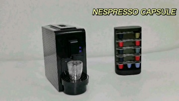 Capsule coffee machine capable for different capsule1