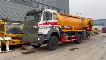 Combination vacuum & jetting truck