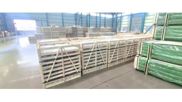 Year-Round Safety Stock & Customer Warehousing Service