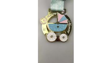 Yummy Mummy Medal 