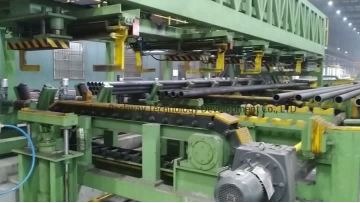 Steel pipes palletizing machine