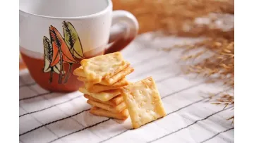 Soda Cracker Biscuit Tomato Flavor Potato Chips1