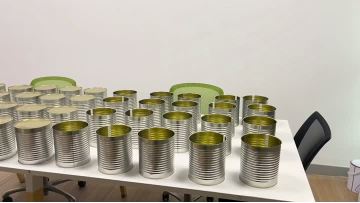 Round Tin Can