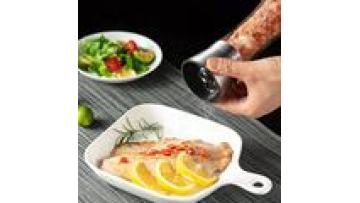 Hot Selling Stainless Steel Salt And Pepper Grinders With Adjustable Coarseness1