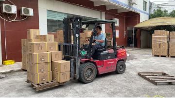 Shipping&Loaded of makeup brushes