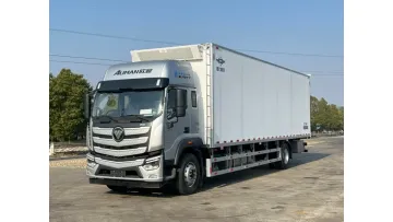 New Arrival Foton Auman 4X2 9.6m Refrigerated Multi-Zone Van Truck1