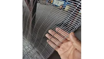 Food Grade 304 Stainless Steel Flat Flex Wire Mesh Conveyor Belt for Bread Baking1