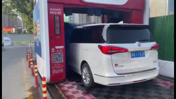 Promotional galvanized steel 380V 50HZ 4 Wash Modes high pressure car wash machine1