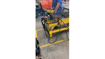 offroad winch pulling test before packing.mp4