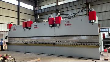 Sheet Metal Bending Machine