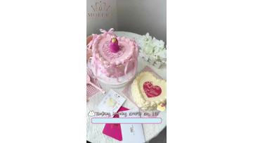 Exquisite heart cake squishy!