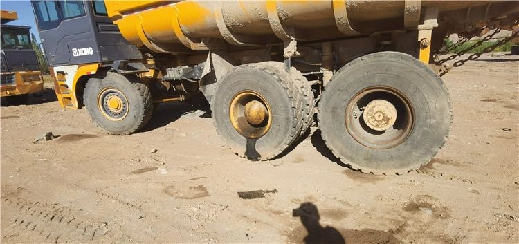 D_______used equipment_used excavator_XCMG (10)