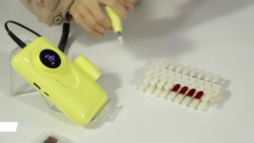 Customized 35W 30000RPM cordless professional portable electric manicure pedicure nail drill1