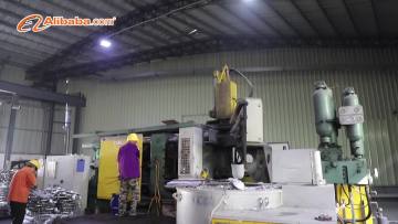 China factory made high strength aluminum alloy gravity casting regulating device body1