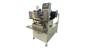 Small and medium-sized plastic hanger manufacturing machines
