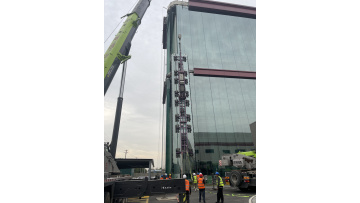 Have you ever seen glass this massive?