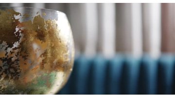 Set of 3 Glass Candle Holder With Gold Foil.mp4