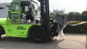 Heavy Duty Glass Lifter 10 Ton Diesel Forklift1