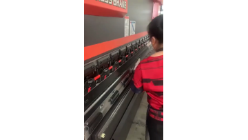 CNC Bending machine