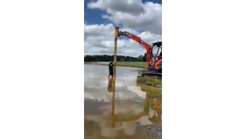mini excavator silence post driver
