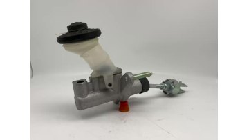 OEM 31410-12381 31410-12330 31410-12340 31410-12350 Clutch Master Cylinder FOR TOYOTA1